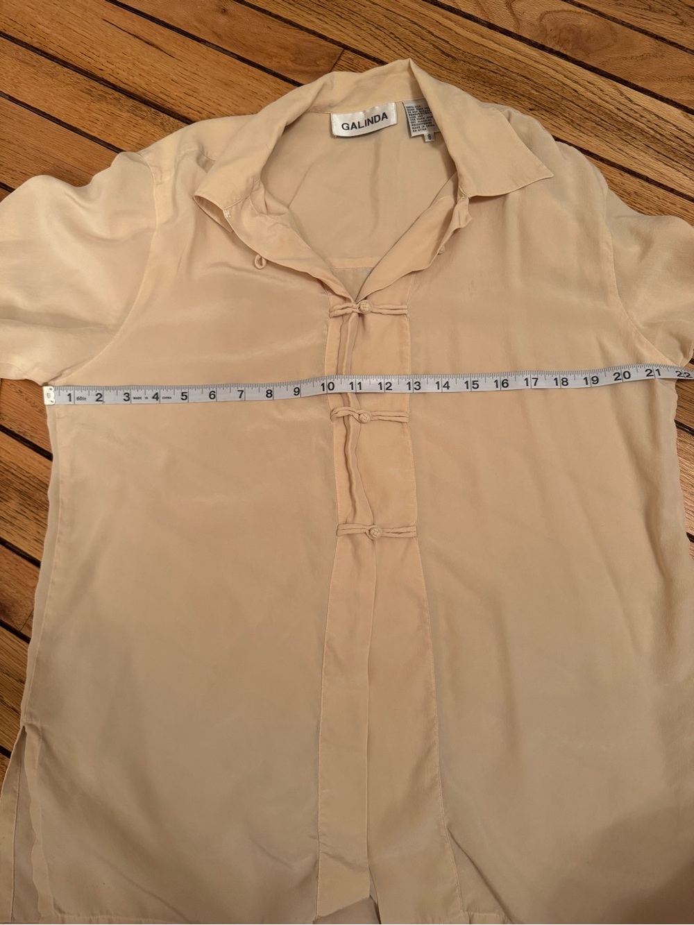 Vintage Women's Pale Yellow Frog-Knot Button Style Silk Blouse - Picture 5 of 6